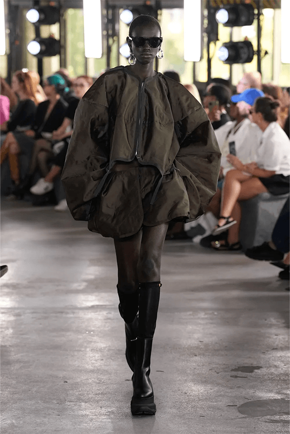 sacai Spring Summer 2024 Paris Fashion Week womenswear menswear runway chitose Abe