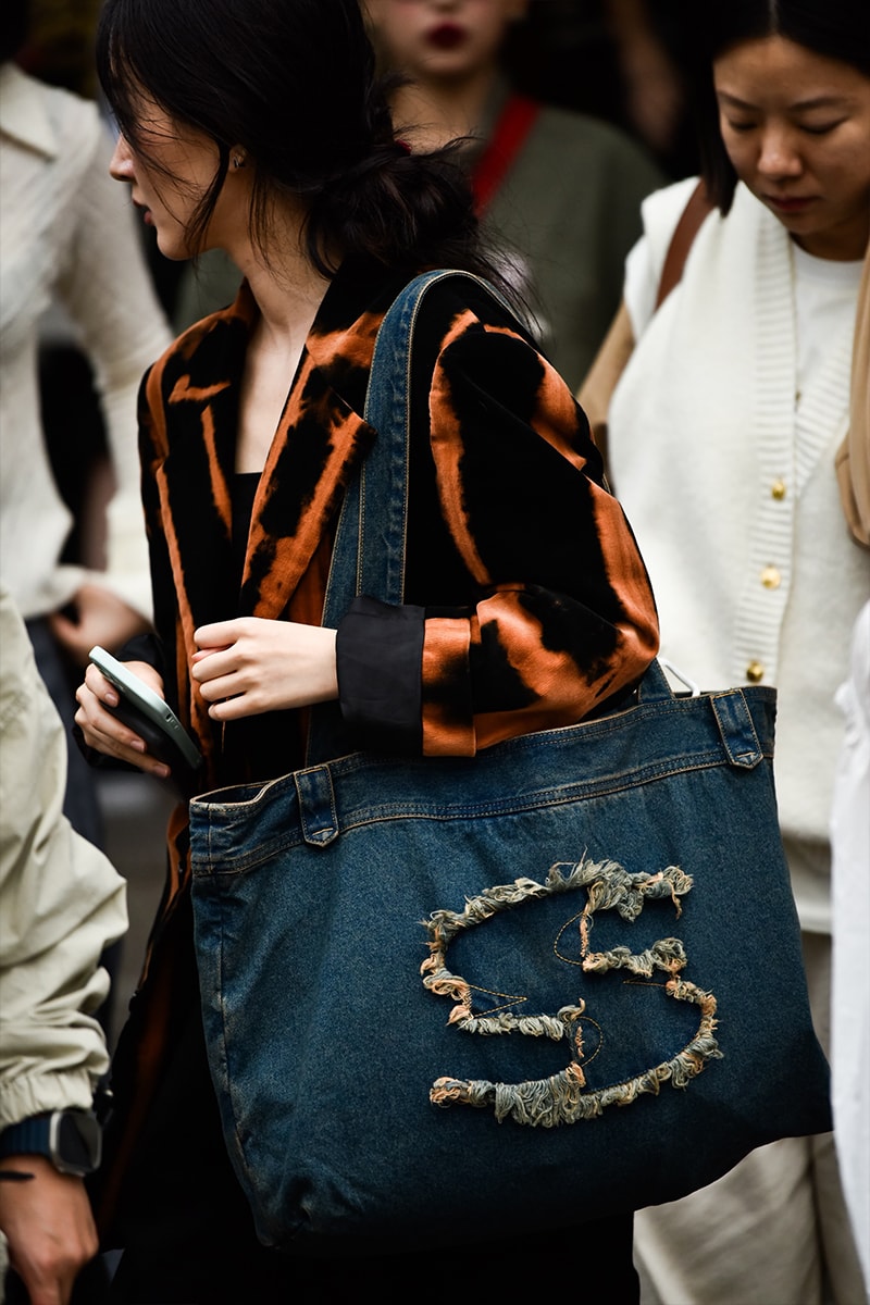 Shanghai Fashion Week SS24 Street Style china y project balenciaga showroom loewe autumn