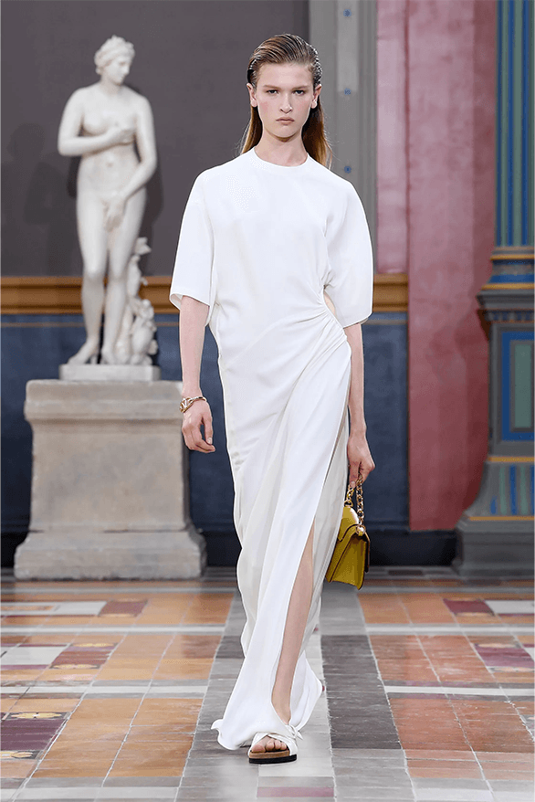 Valentino Spring Summer 2024 Paris Fashion Week menswear womenswear runway Pierpaolo Piccioli