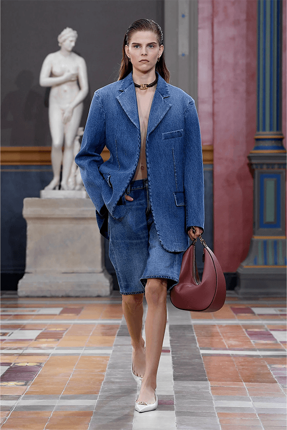 Valentino Spring Summer 2024 Paris Fashion Week menswear womenswear runway Pierpaolo Piccioli