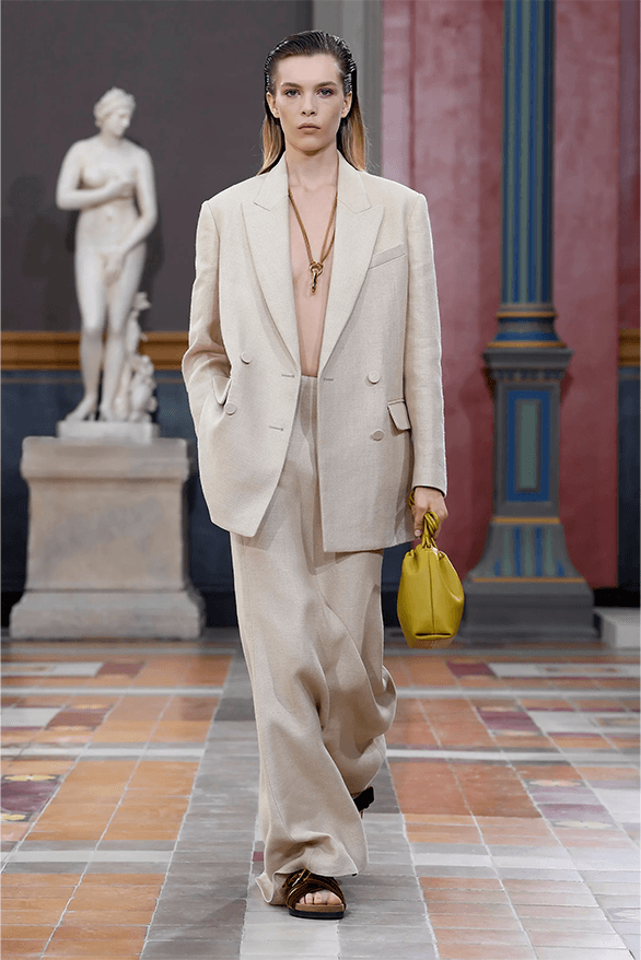 Valentino Spring Summer 2024 Paris Fashion Week menswear womenswear runway Pierpaolo Piccioli
