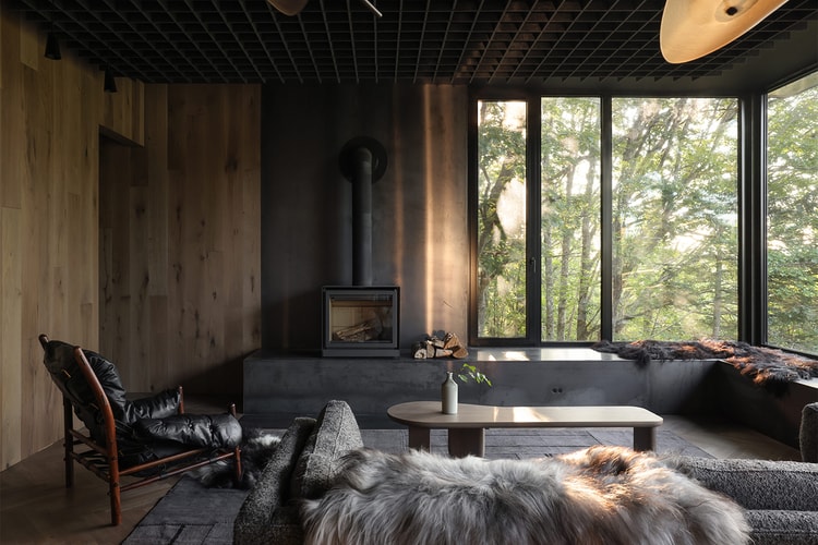 "White Rock" Residence Overlooks a Lush Valley in Nova Scotia