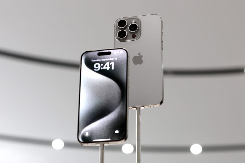 Apple Says RCS Support Is Coming to the iPhone Next Year