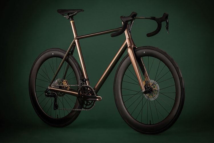Aston Martin and J.Laverack Partner to Offer Highly Customizable .1R Bicycle