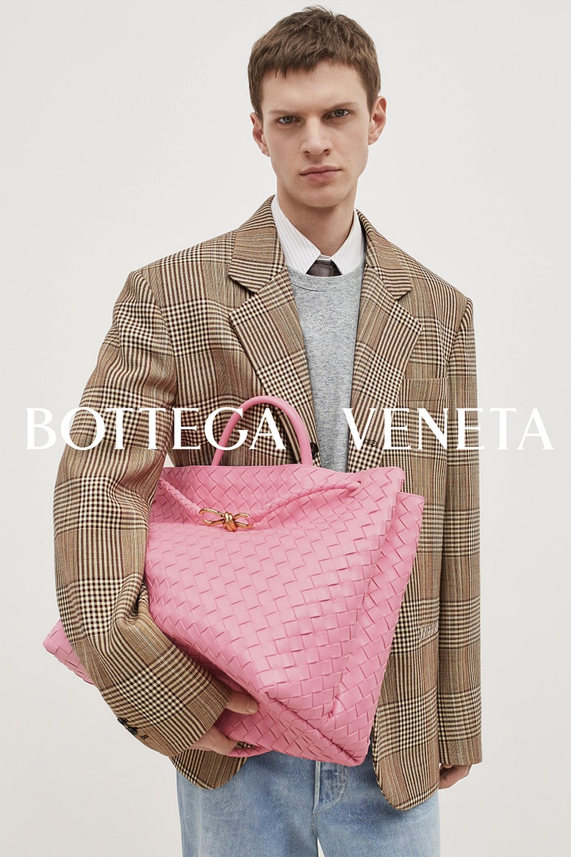 Matthieu Blazy Embraces Big Bags at Bottega Veneta for Spring 2024