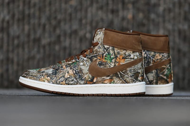 Jordan Brand Brings "Realtree" and "Denim" Detailing to the Air Ship