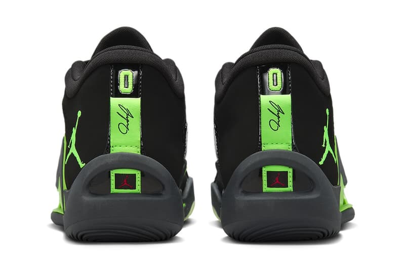 Jordan Tatum 1 "Green Strike" Has an Official Release Date black green strike anthracite november 2023 release info jordan brand jayson tatum boston celtics nba basketball shoe deuce michael jordan eastern conference DZ3324-003