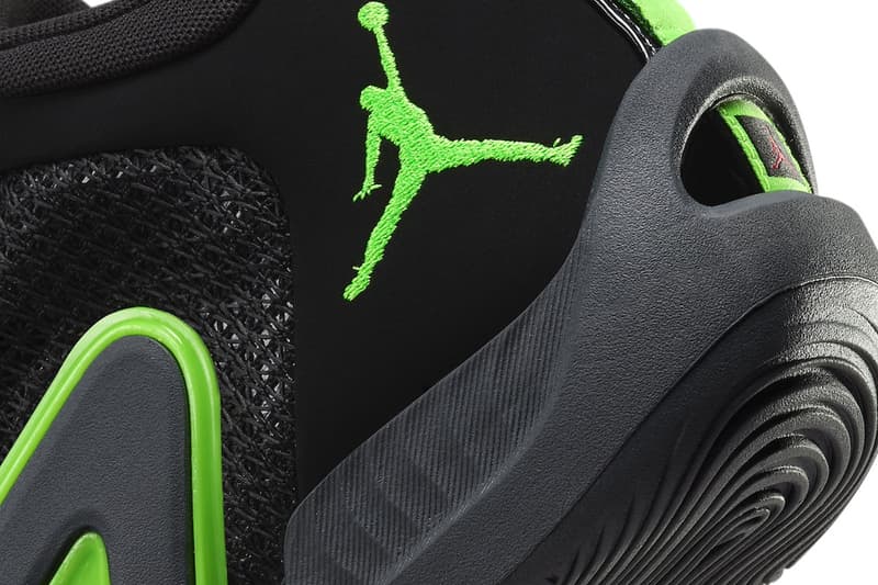 Jordan Tatum 1 "Green Strike" Has an Official Release Date black green strike anthracite november 2023 release info jordan brand jayson tatum boston celtics nba basketball shoe deuce michael jordan eastern conference DZ3324-003