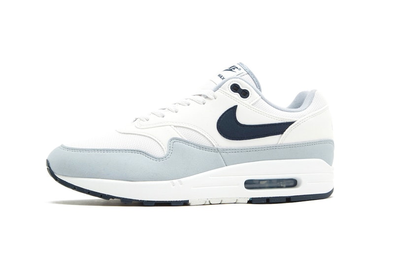 Nike Air Max 1 Drops in a Classic "Pure Platinum/Dark Obsidian" FD9082-002 swoosh nike sneakers