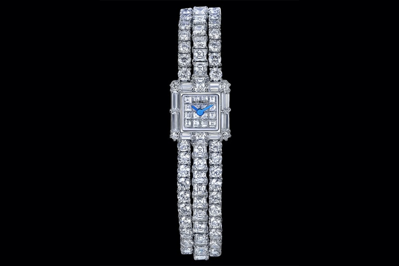 Closer Look at Rihanna's Custom $400,000 USD Jacob & Co. Watch Anklet diamonds icy las vegas f1 grand prix puma asap rocky singer rapper entrance