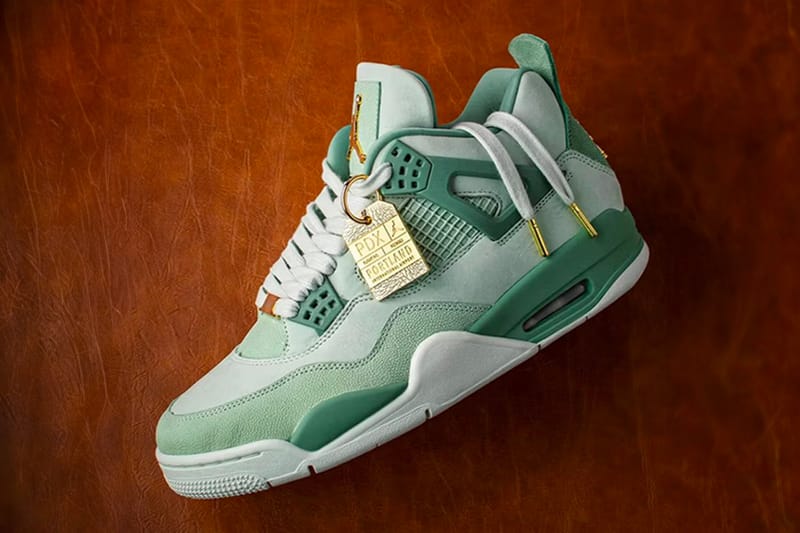 Air Jordan 4 Surfaces in WNBA Player-Exclusive "First Class" Colorway