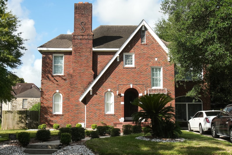 beyonce childhood home fire christmas day houston chronicle report department extinguished knowles family