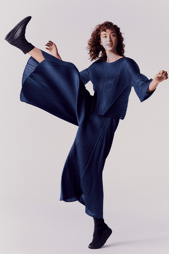 PLEATS PLEASE ISSEY MIYAKE FROZEN FLOWER collection release information details day holidays womenswear