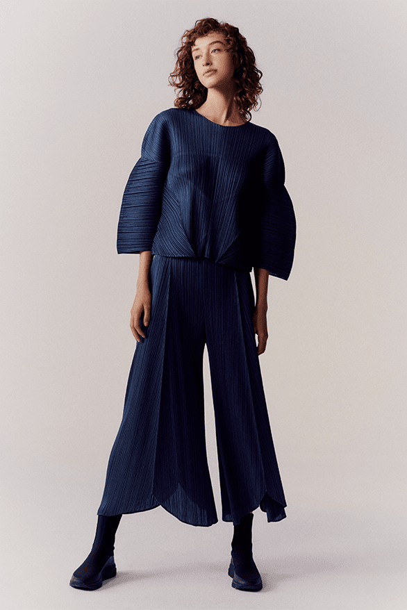 PLEATS PLEASE ISSEY MIYAKE FROZEN FLOWER collection release information details day holidays womenswear