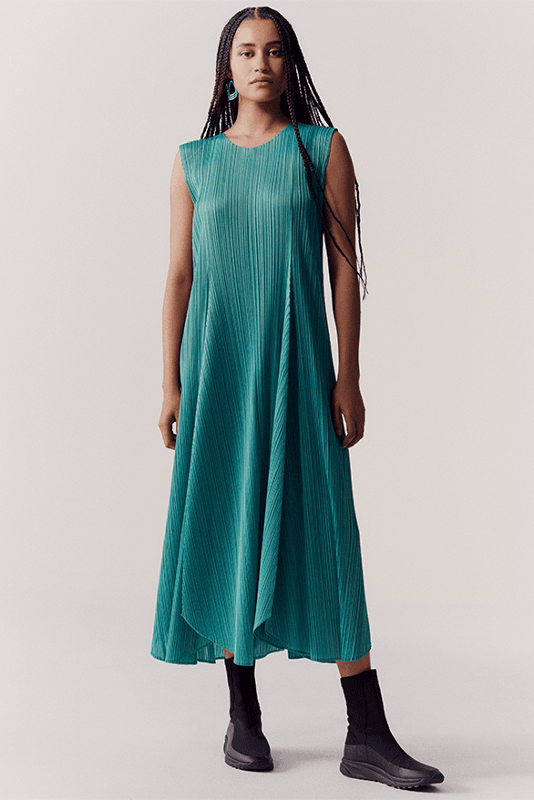 PLEATS PLEASE ISSEY MIYAKE FROZEN FLOWER collection release information details day holidays womenswear