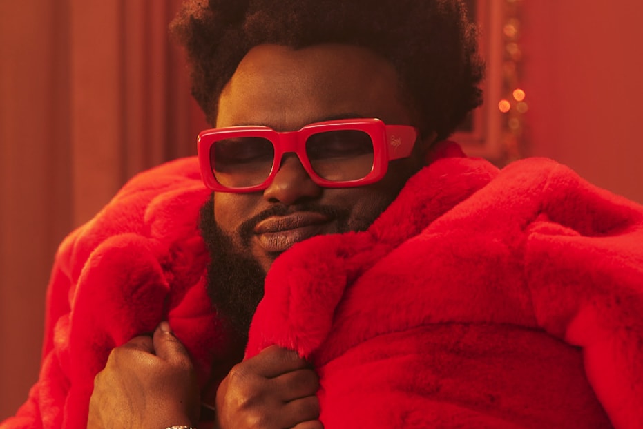 James Fauntleroy Invents "Sexy Christmas" on His Debut Solo Album 'The Warmest Winter Ever' justin timberlake bruno mars rihanna beyonce holiday stream soundcloud sleigh travis scott 
