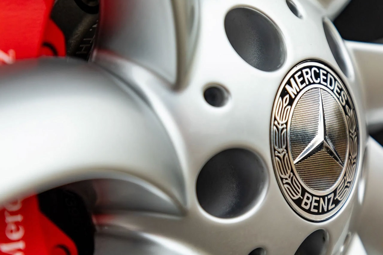 Mercedes Benz SLR McLaren Roadster RM Sothebys Auction Info