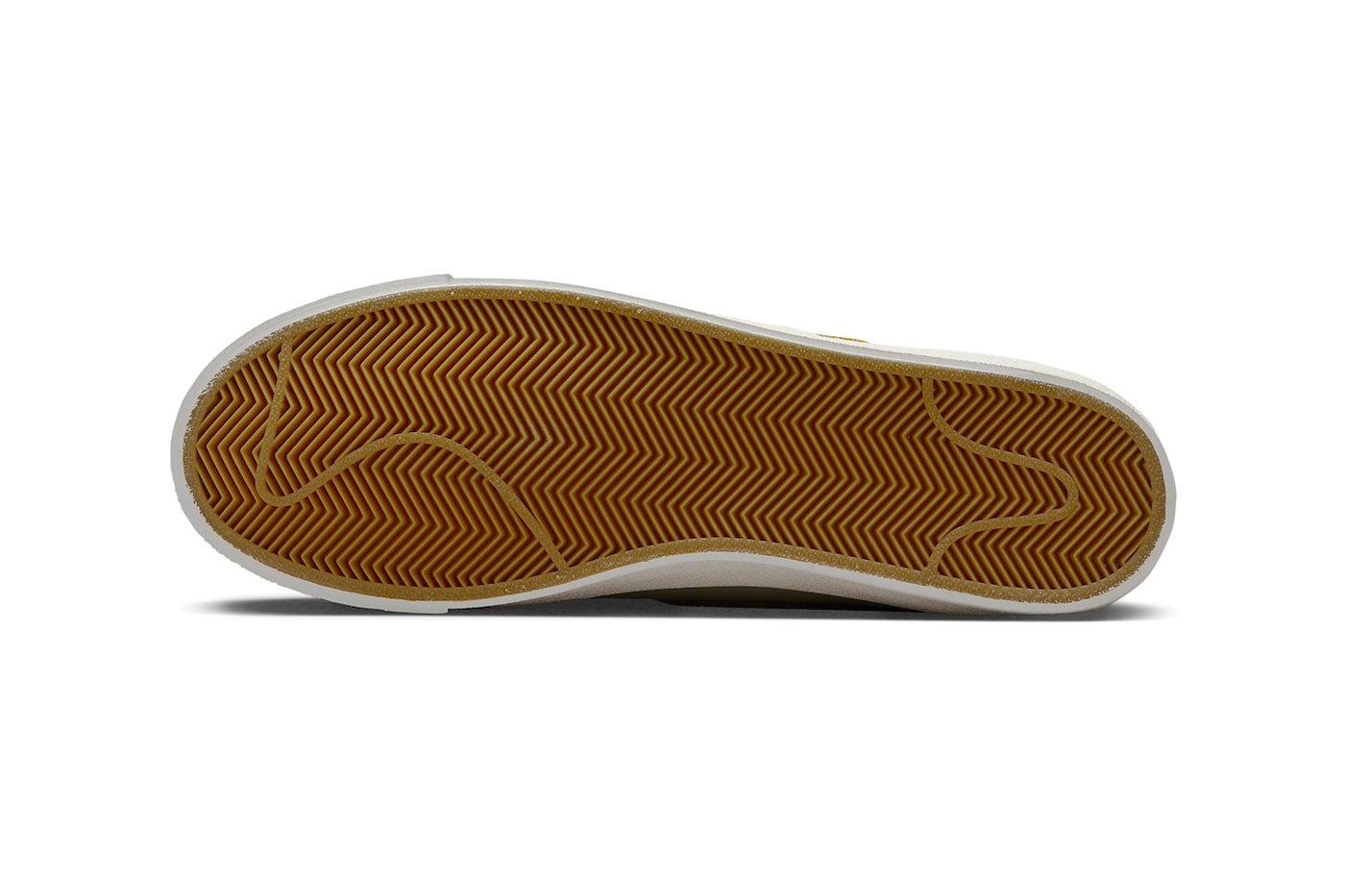 Nike Blazer Mid ’77 Waffle FZ4040-113 Release Info