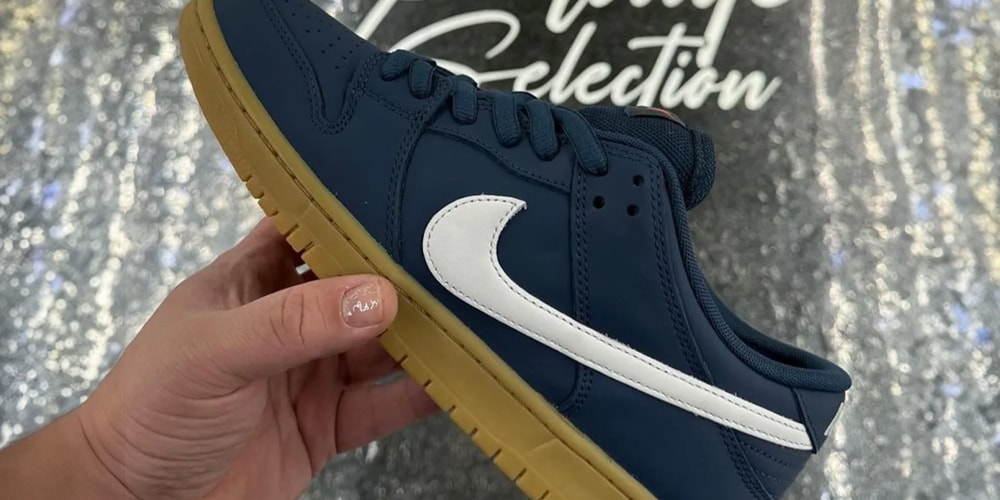 Images of the Nike SB Orange Label Dunk Low "Navy/Gum" Surface