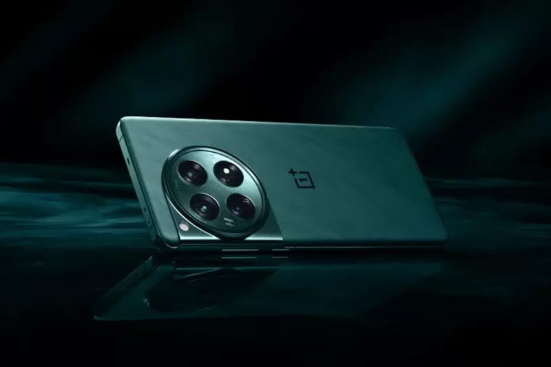 OnePlus Previewed the New Flagship OnePlus12 and Amazon Launched the Tranium 2 AI Chip in This Week's Tech Roundup