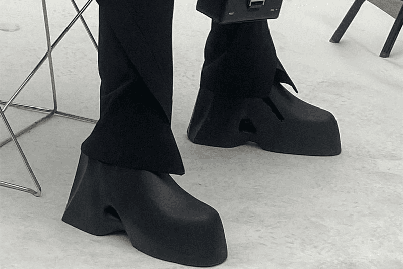 SCRY HELIOT EMIL Digital Embryo Footwear Collection Paris fashion week fall winter 2022 menswear womenswear unisex shoe