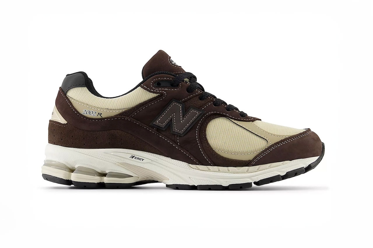New Balance’s 2002R GORE-TEX Surfaces in “Black Coffee” Footwear