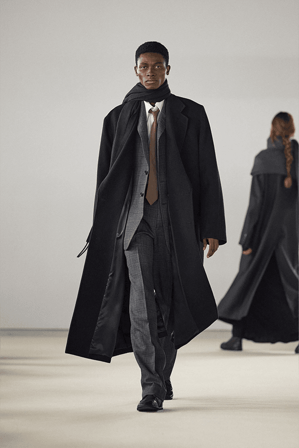 Auralee Fall Winter 2024 Paris Fashion Week menswear runway show