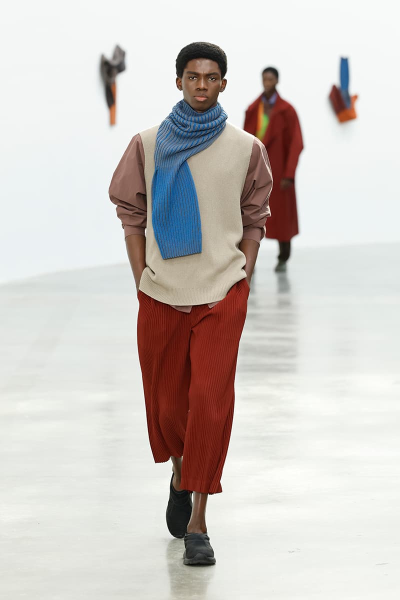 Issey Miyake Fall Winter 2024 Paris Fashion Week menswear Satoshi Kondo runway show Issey Miyake Continues To Find the Beauty in Movement for FW24 homme plisse