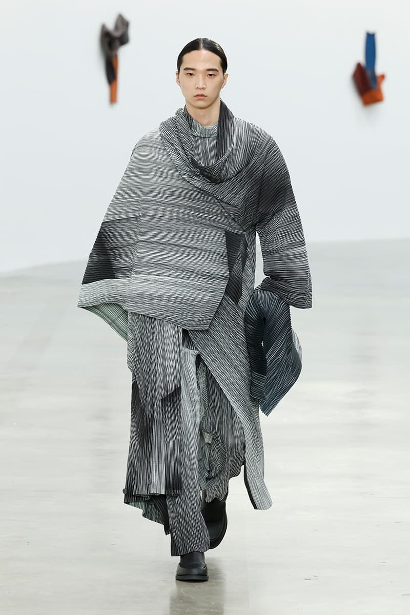 Issey Miyake Fall Winter 2024 Paris Fashion Week menswear Satoshi Kondo runway show Issey Miyake Continues To Find the Beauty in Movement for FW24 homme plisse