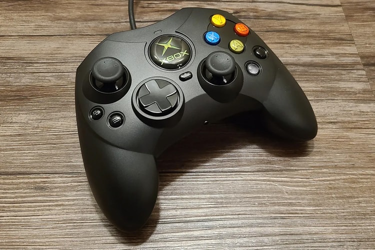 Hyperkin Previews Remake of Xbox's Original Model S Controller