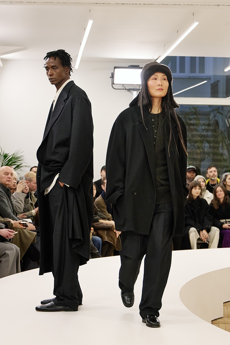 Lemaire Fall Winter 2024 Paris Fashion Week menswear Christophe Lemaire runway show LEMAIRE FW24 Is All About Ethereal Elegance sarah-linh tran 
