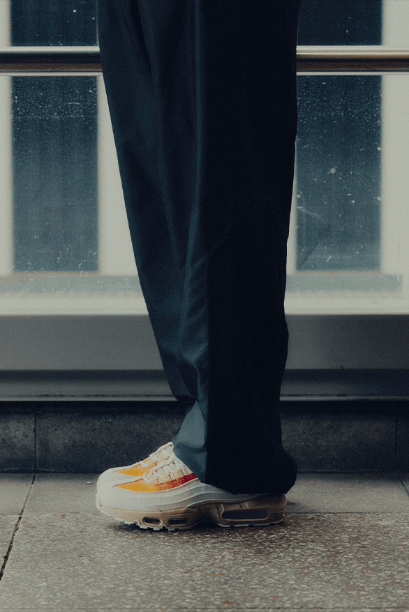 LORENZ.OG AIR in Colour Nike air max 95 Exhibition London uk designer Virgil Abloh dusk volcano sneaker footwear pack collaboration custom