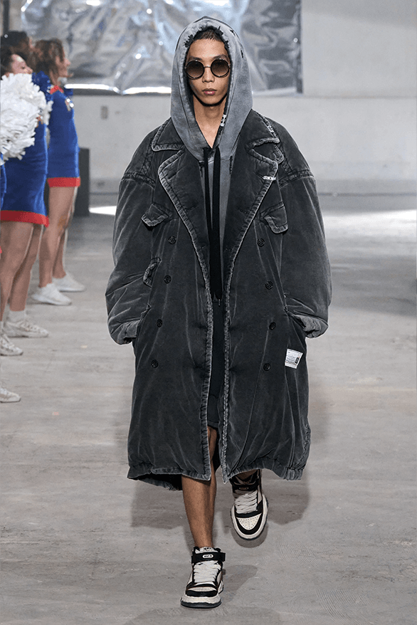 Maison Mihara Yashuhiro Fall Winter 2024 Paris Fashion Week menswear runway show