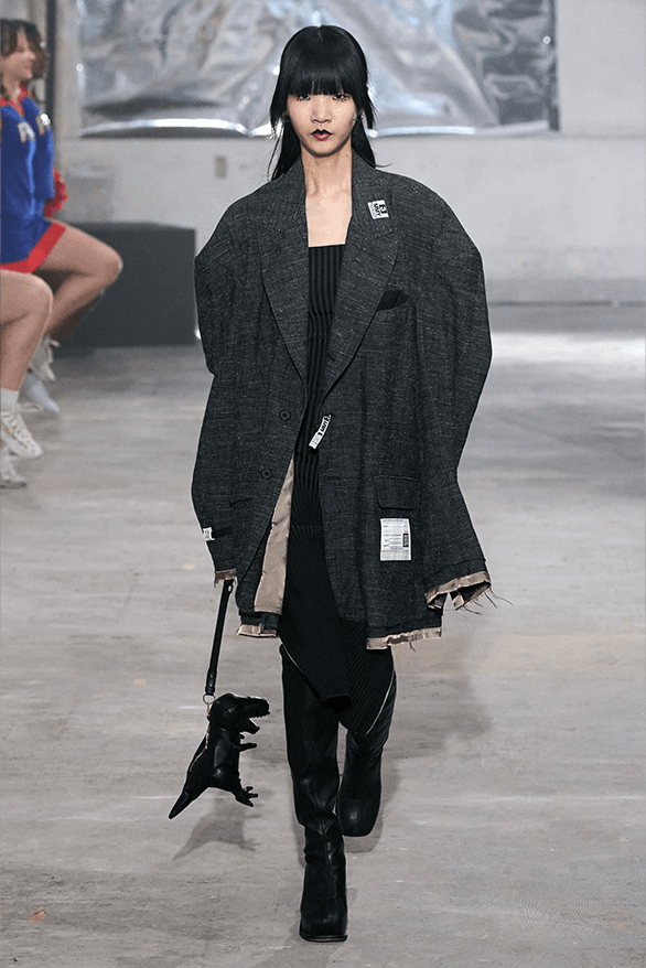 Maison Mihara Yashuhiro Fall Winter 2024 Paris Fashion Week menswear runway show