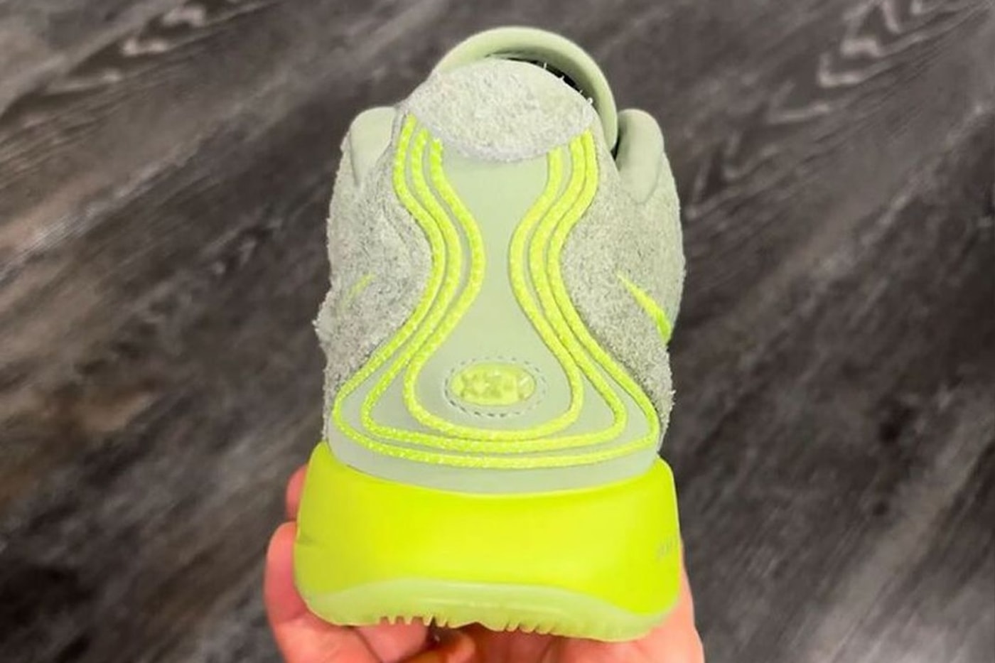 First Look At the Nike LeBron 21 "Algae" FV2345-302 Oil Green/Vapor Green-Sanddrift-Light Silver-Metallic Pewter basketball shoes sneakers king james nba