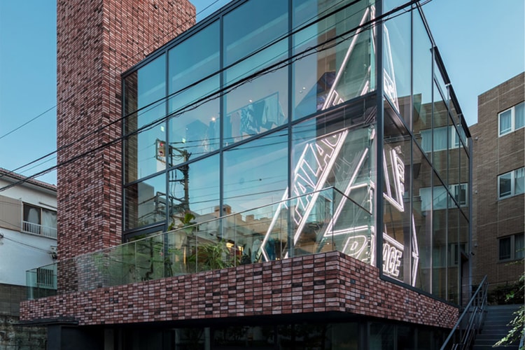 Palace Teases Upcoming Opening of Seoul Flagship Store