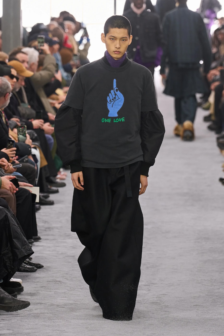 sacai Fall Winter 2024 Paris Fashion Week menswear Chitose Abe runway show sacai FW24 Explores Chitose Abe's Love of Uniform gonzales