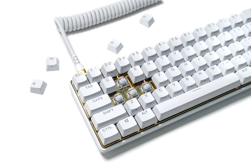 SteelSeries Drops Super Limited White and Gold Apex Pro Mini Keyboard 250 Limited Edition Alienware