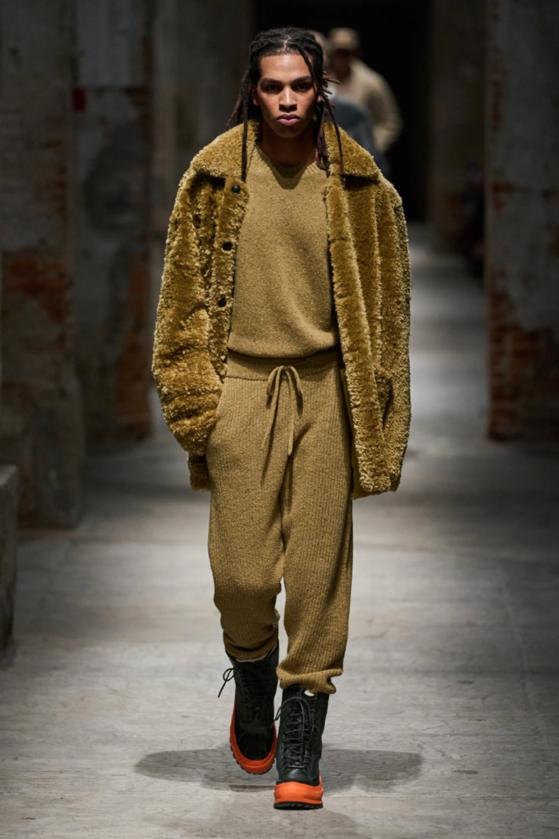 Todd Snyder Fall/Winter 2024 Collection Pitti Uomo 105 Runway Images