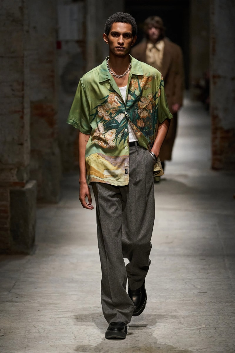 Todd Snyder Fall/Winter 2024 Collection Pitti Uomo 105 Runway Images