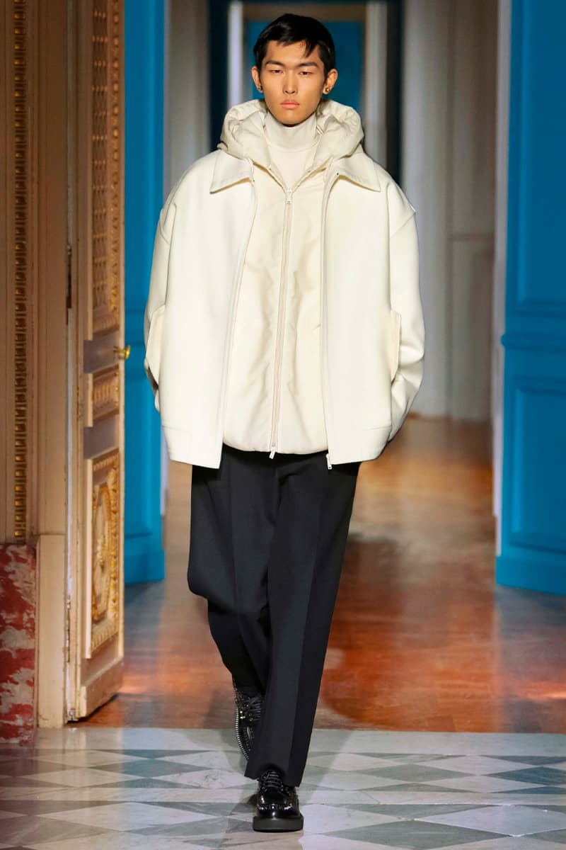 Valentino Fall Winter 2024 Paris Fashion Week menswear runway show Pierpaolo Piccioli le ciel menswear color liberates masculinity blue pink