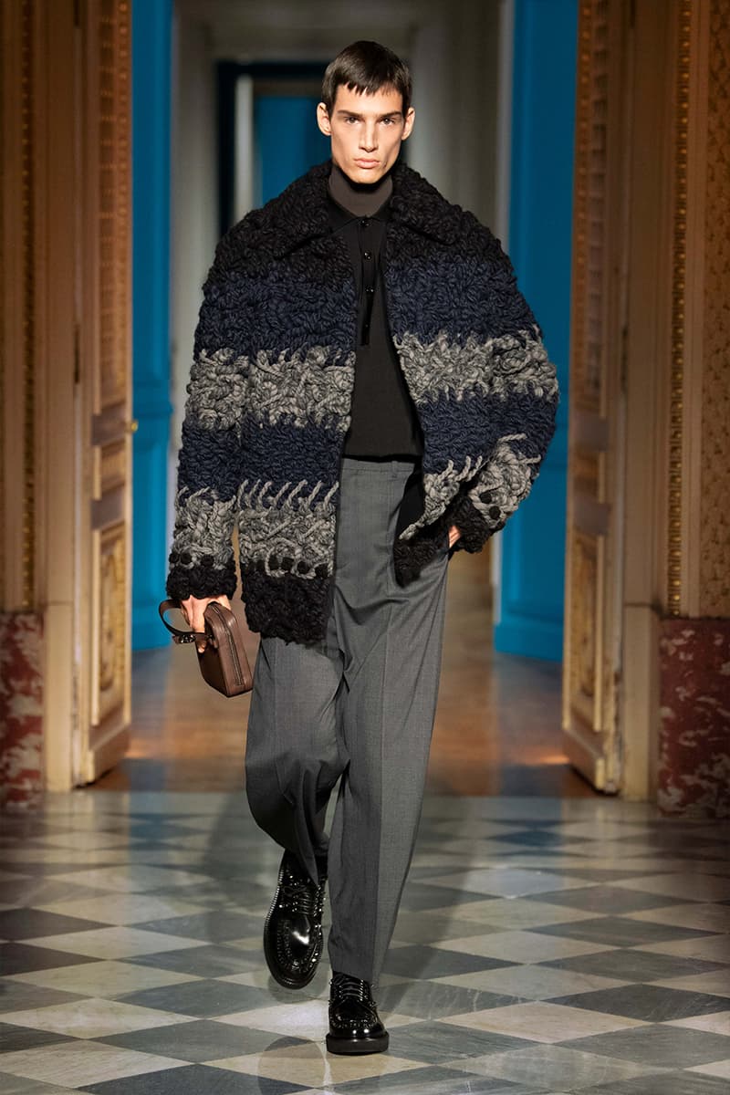 Valentino Fall Winter 2024 Paris Fashion Week menswear runway show Pierpaolo Piccioli le ciel menswear color liberates masculinity blue pink