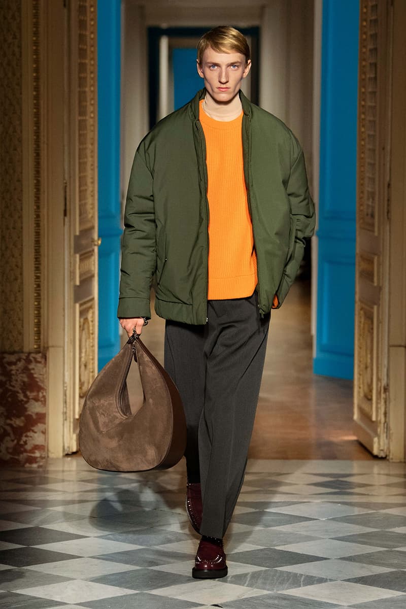 Valentino Fall Winter 2024 Paris Fashion Week menswear runway show Pierpaolo Piccioli le ciel menswear color liberates masculinity blue pink