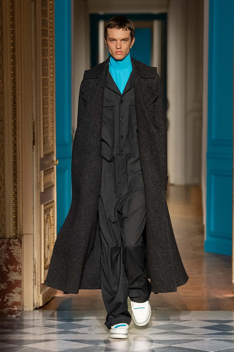 Valentino Fall Winter 2024 Paris Fashion Week menswear runway show Pierpaolo Piccioli le ciel menswear color liberates masculinity blue pink