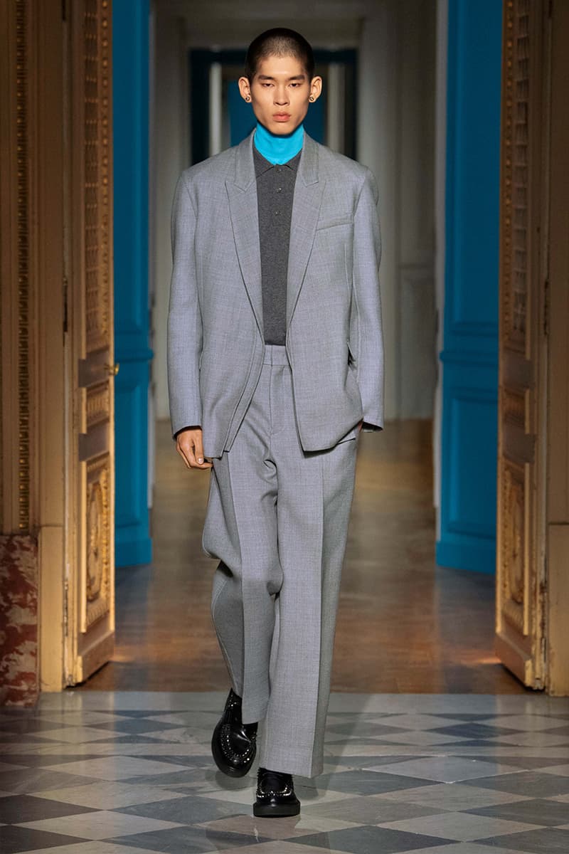 Valentino Fall Winter 2024 Paris Fashion Week menswear runway show Pierpaolo Piccioli le ciel menswear color liberates masculinity blue pink