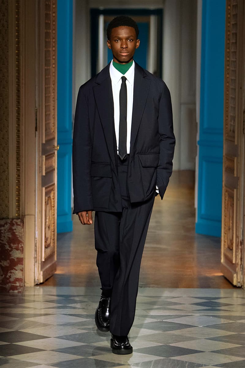 Valentino Fall Winter 2024 Paris Fashion Week menswear runway show Pierpaolo Piccioli le ciel menswear color liberates masculinity blue pink