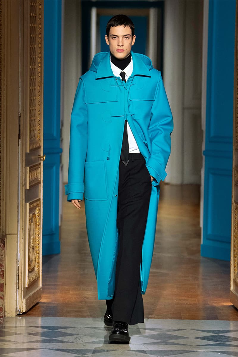 Valentino Fall Winter 2024 Paris Fashion Week menswear runway show Pierpaolo Piccioli le ciel menswear color liberates masculinity blue pink