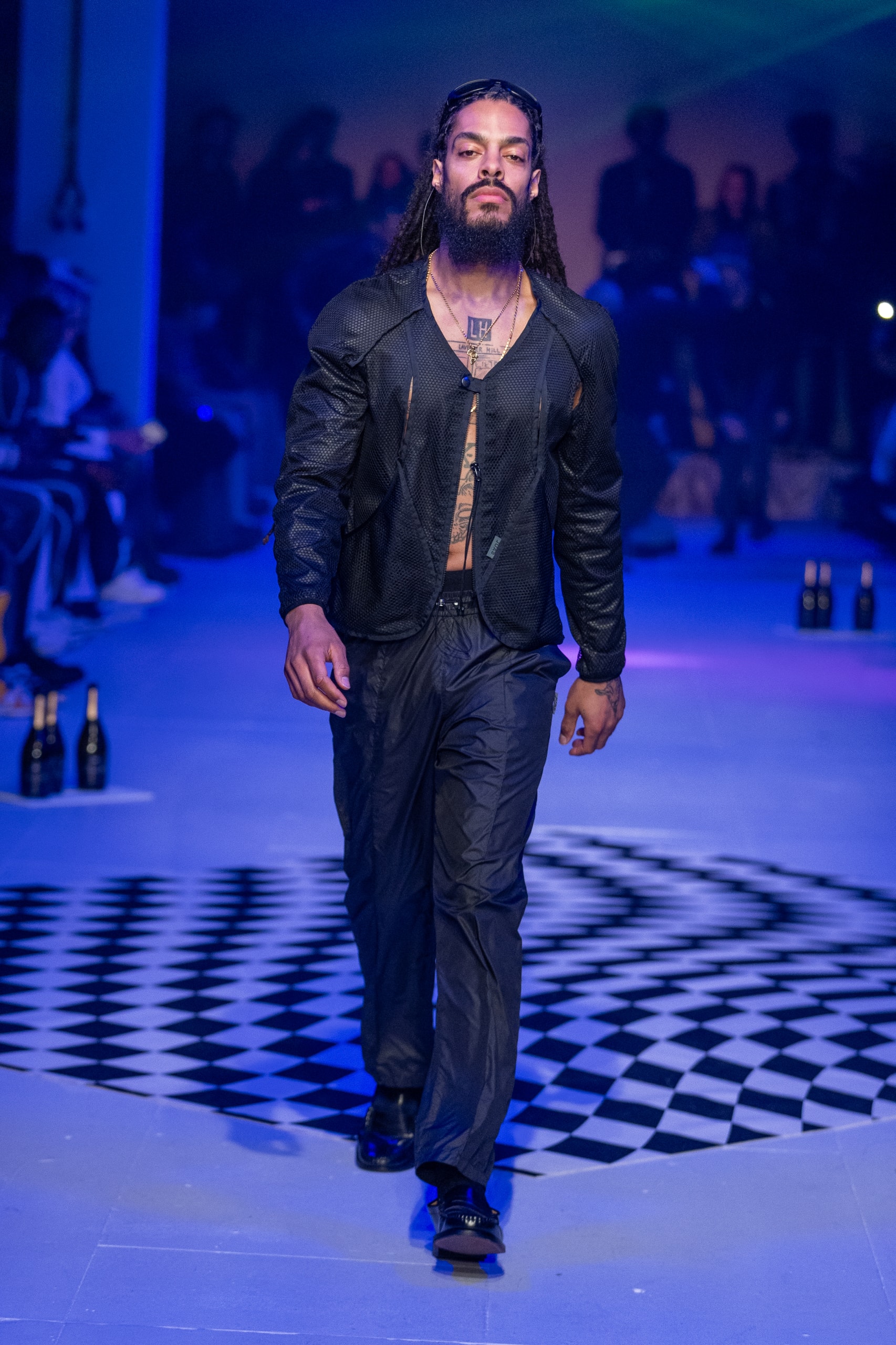 Saul Nash Fall Winter 2024 London Fashion Week menswear womenswear jourdan dunn runway show mc rave hip hop dance