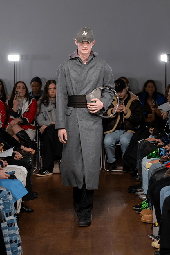 Aaron Esh Fall Winter 2024 London Fashion Week menswear womenswear lvmh prize British fashion council newgen runway show