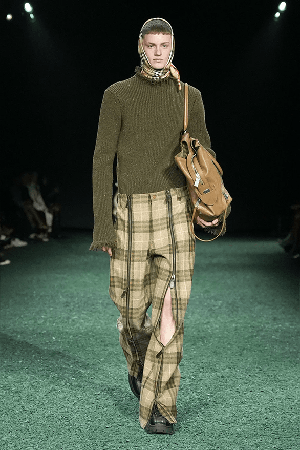 Burberry Fall Winter 2024 London Fashion Week runway show daniel lee menswear womenswear victoria park england